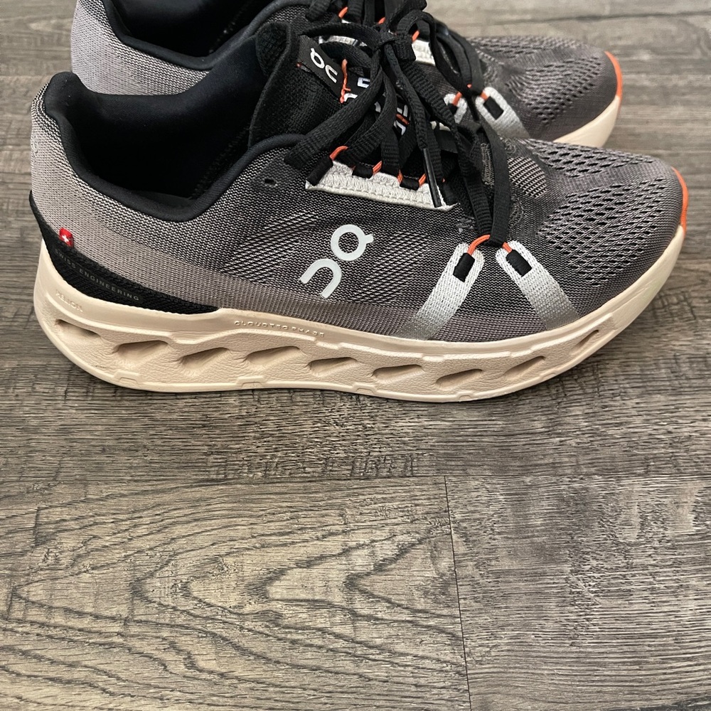 On Cloudeclipse Road-Running Shoes